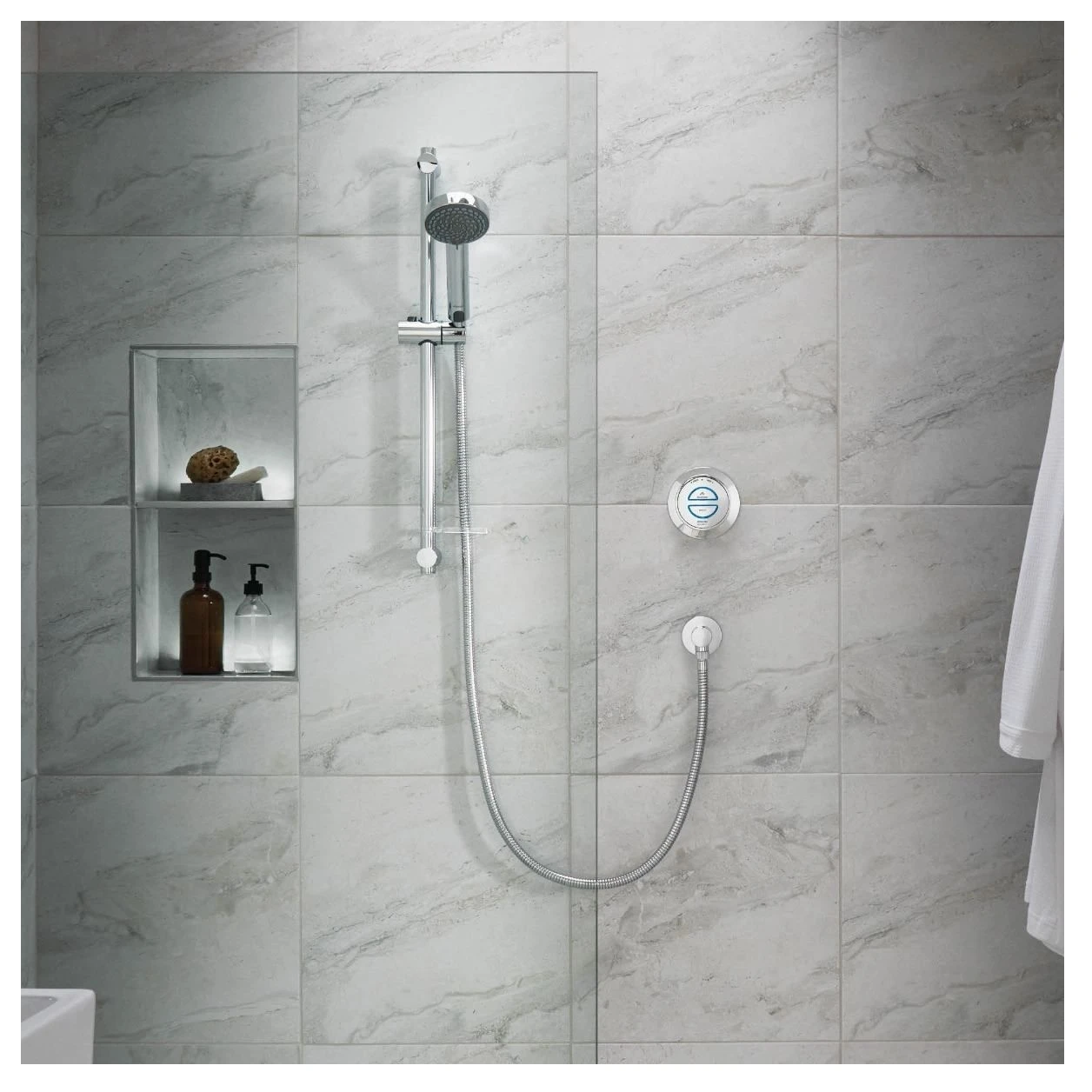 Aqualisa Quartz Classic Smart Shower With Adjustable Head (Gravity Pumped) 5 Aqualisa Quartz Classic Smart Shower With Adjustable Head (Gravity Pumped) - Image 3